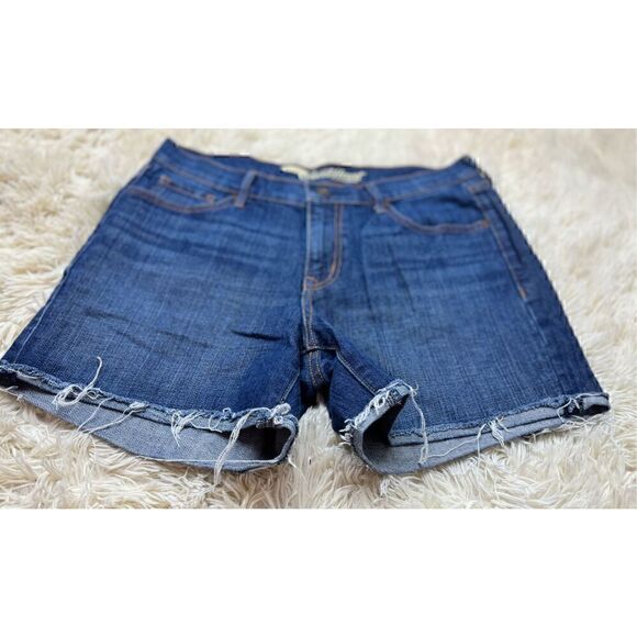 EUC Women’s Blue Jean Sweetheart Shorts by Old Navy Size 8 - Picture 2 of 8